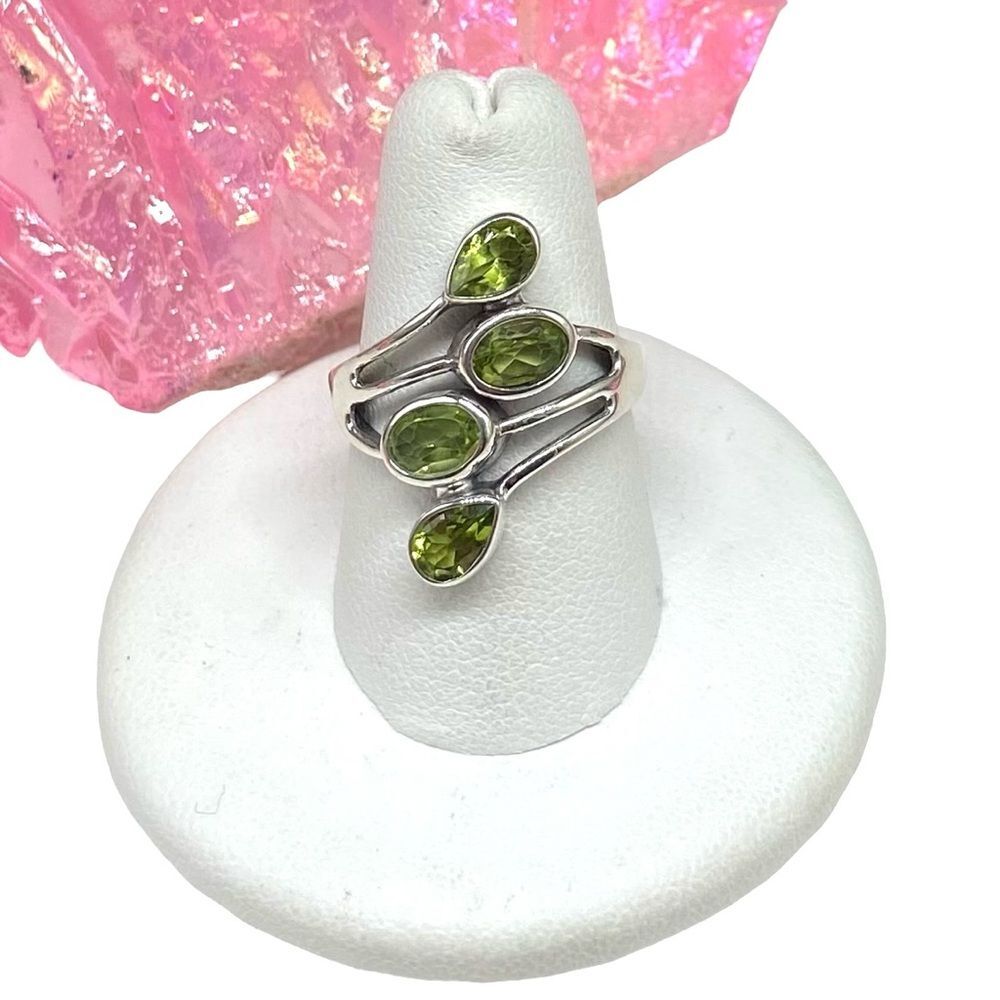 Peridot Ring Solid Sterling Silver 925 Size 7 Multi Stone Green Gemstone - Picture 9 of 9